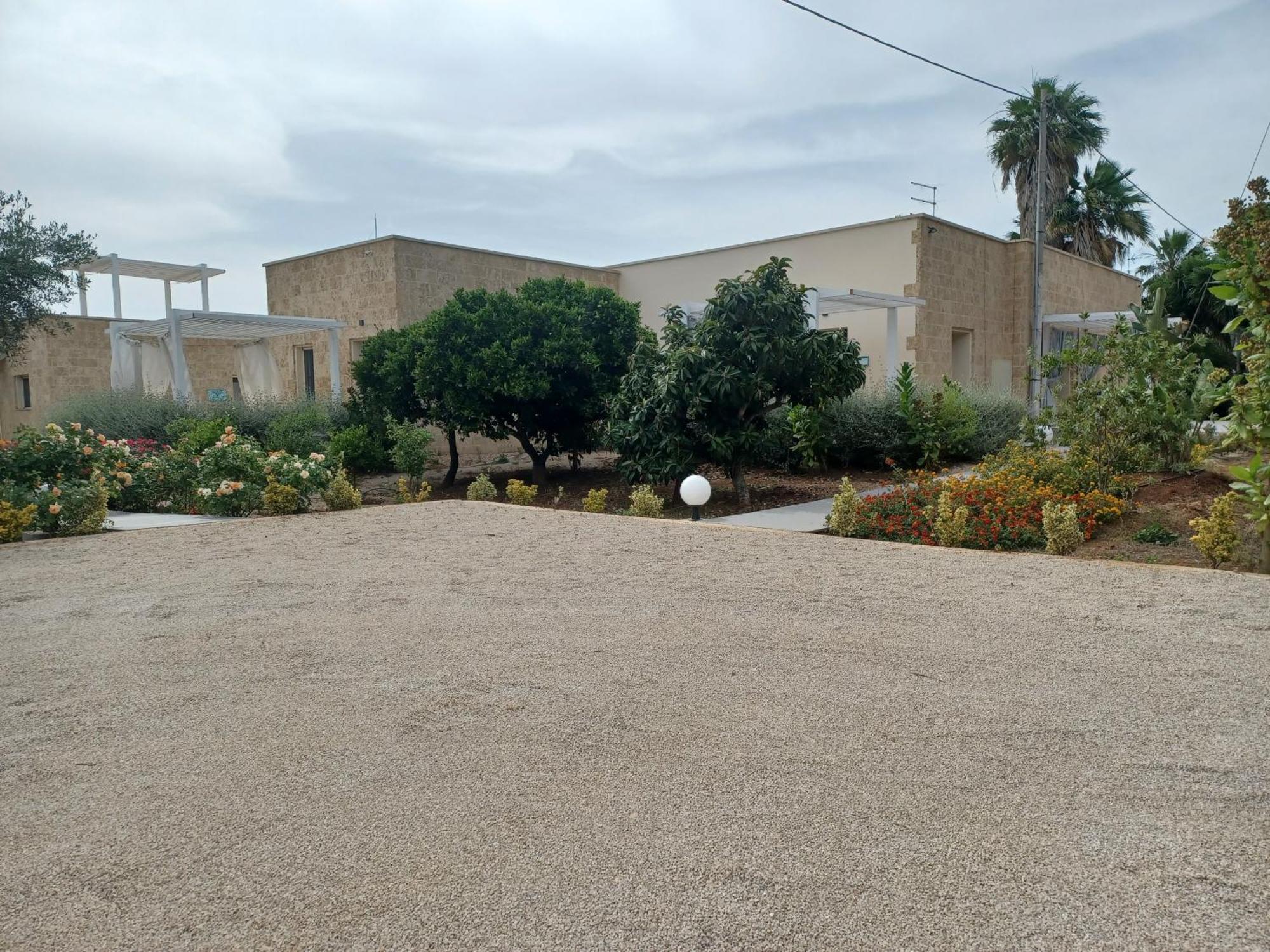 Zeituna Lodge A Porto Cesareo Torre Lapillo Exterior foto